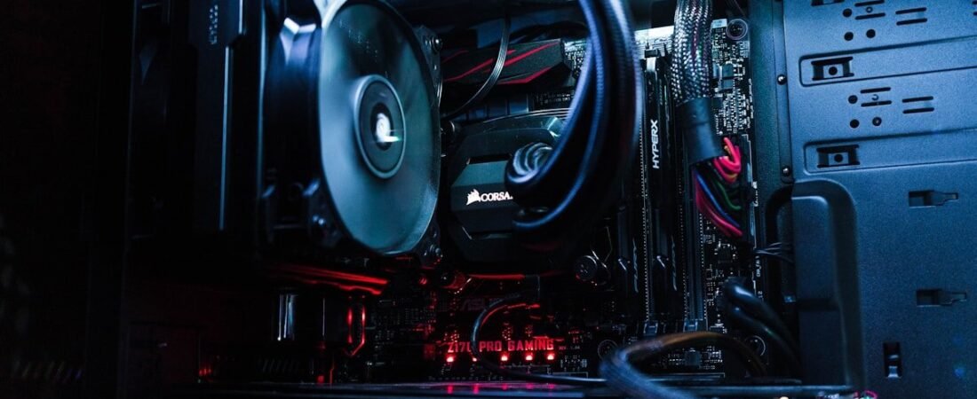 PC Gaming Handheld 2026 : comparatif AYANEO NEXT 2 vs Steam Deck OLED vs ROG Ally X