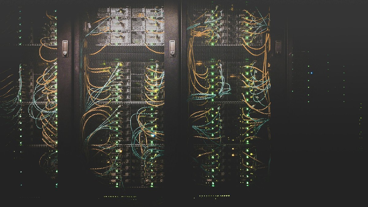Data center serveur NVIDIA GPU HBM4 intelligence artificielle