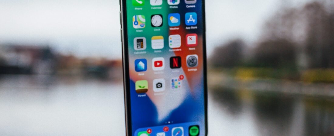 Test du Samsung Galaxy S27 Ultra vs iPhone 18 Pro Max : Le duel des flagships 2026
