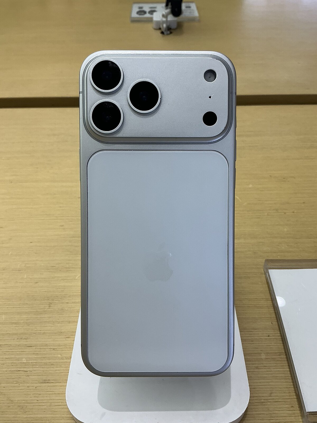 iPhone 17 Pro Max front
