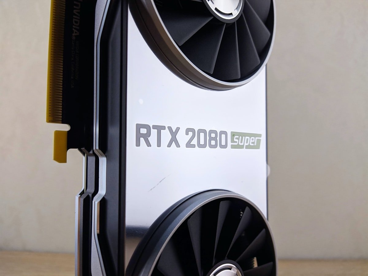 GPU NVIDIA Blackwell Ultra avec système de refroidissement