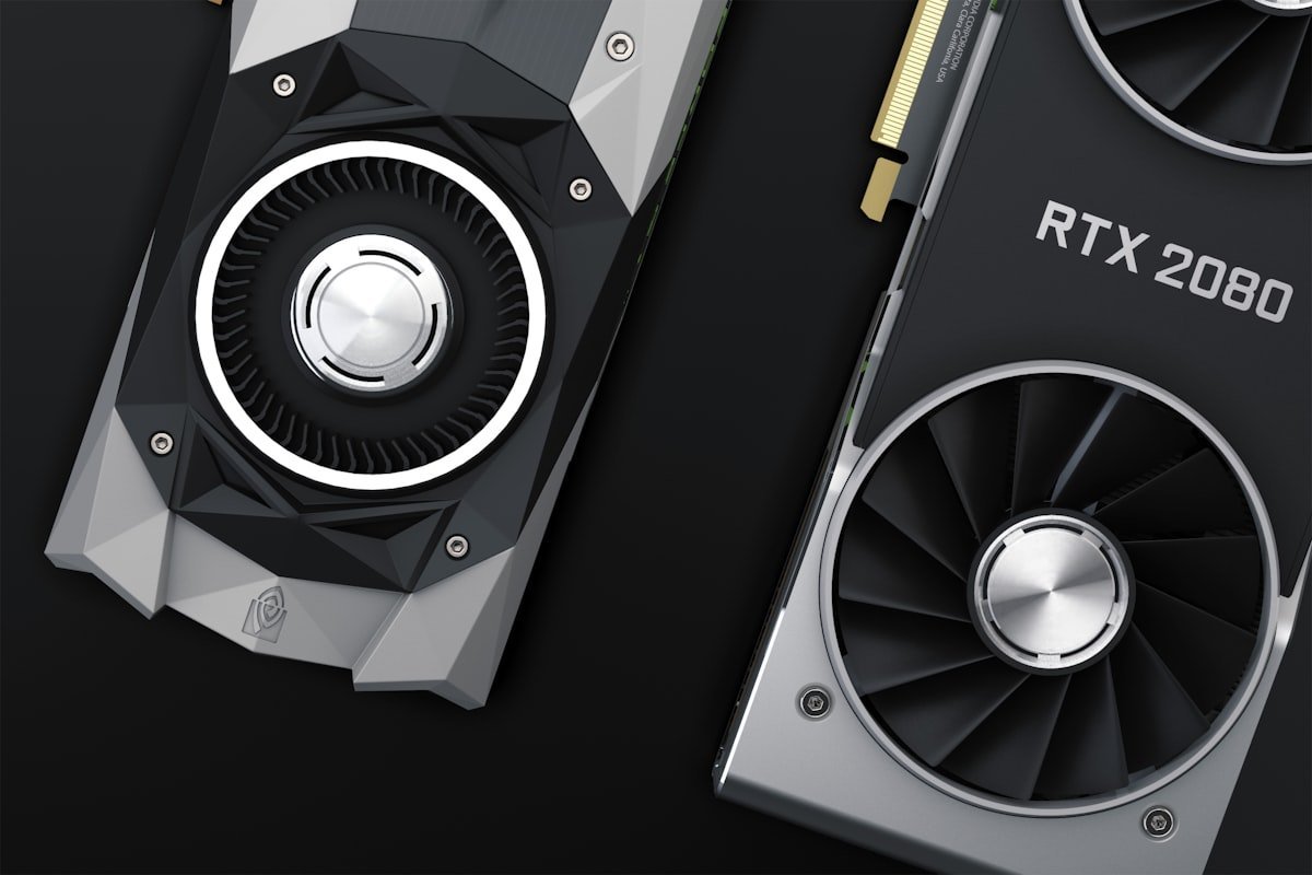 NVIDIA Blackwell Ultra : 288 Go de HBM3e et performances d’inférence redéfinies