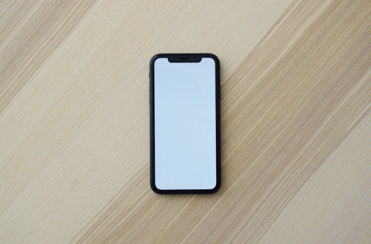 Apple iPhone smartphone blanc