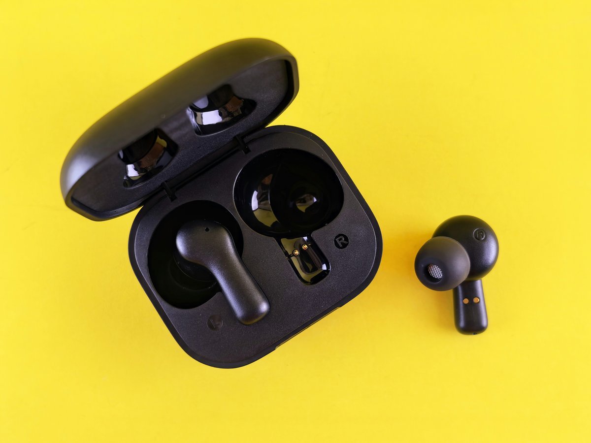 Écouteurs true wireless Sony WF-1000XM6 Apple AirPods Pro 3 Samsung Galaxy Buds3 Pro